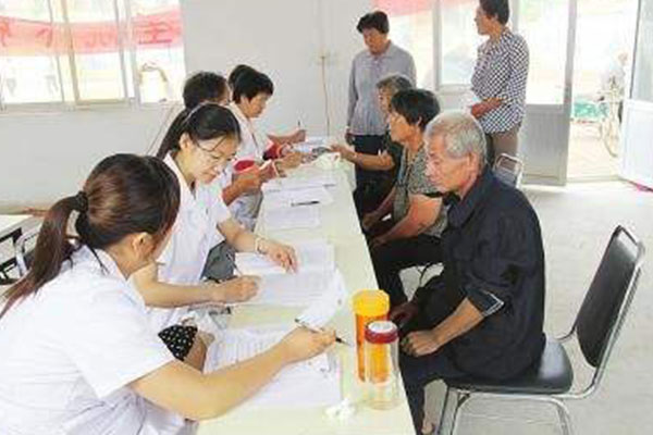 村級衛生室健康一體機管理居民慢性疾病