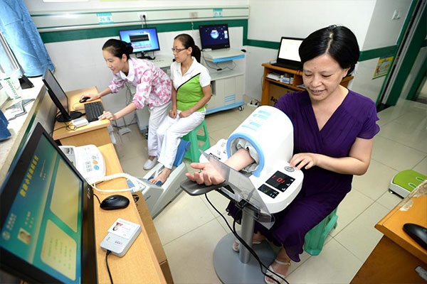 健康一體機(jī)多功能自助互聯(lián)體檢